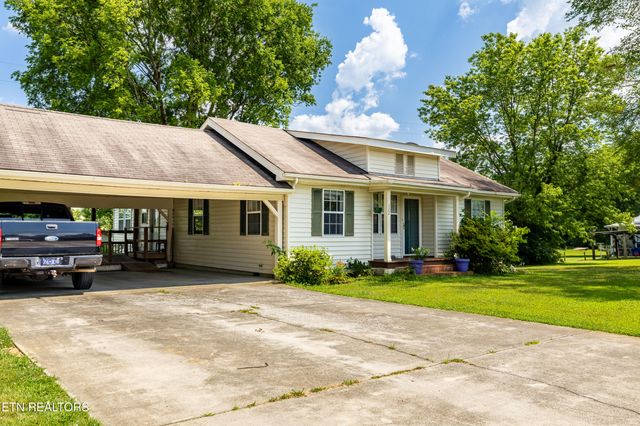 322 Oakdale St, Maryville, TN 37801