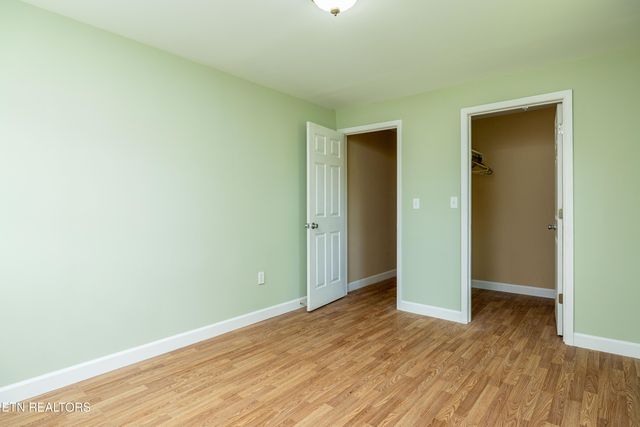 322 Oakdale St, Maryville, TN 37801
