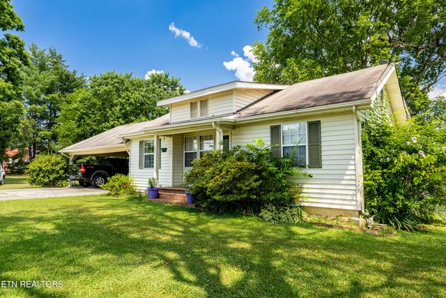 322 Oakdale St, Maryville, TN 37801