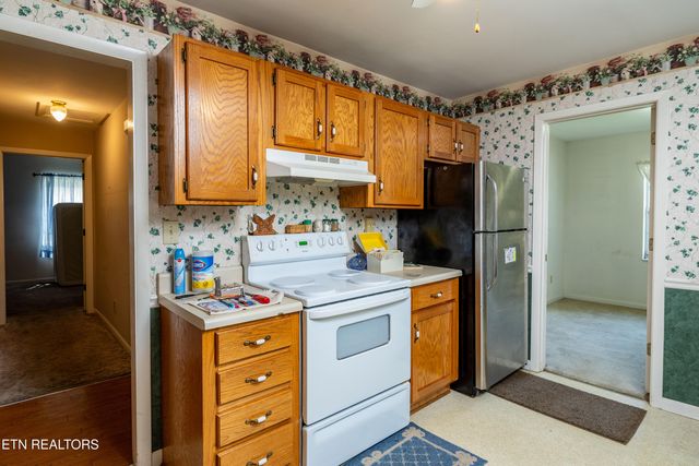 322 Oakdale St, Maryville, TN 37801
