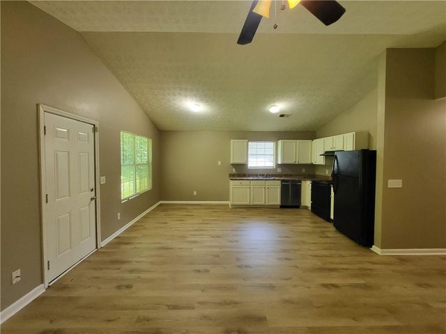 3428 Homeward Trail, Ellenwood, GA 30294