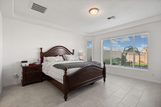 12109 Echo Valley Lane NW, Albuquerque, NM 87120