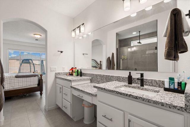 12109 Echo Valley Lane NW, Albuquerque, NM 87120