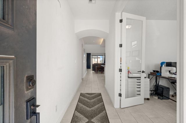 12109 Echo Valley Lane NW, Albuquerque, NM 87120