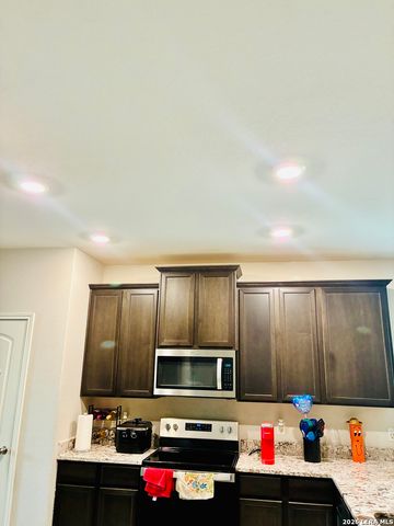 9326 Aniston Bluff, Converse, TX 78109