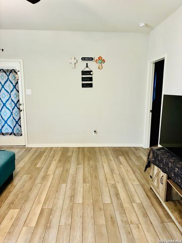 9326 Aniston Bluff, Converse, TX 78109