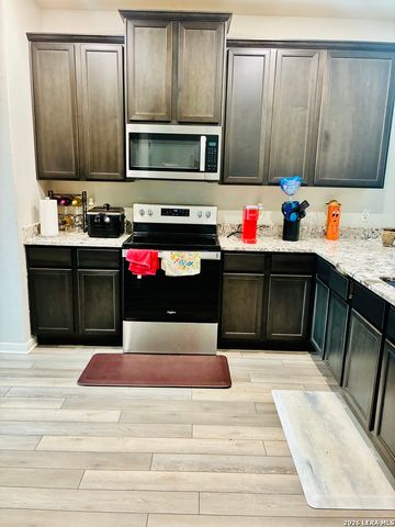 9326 Aniston Bluff, Converse, TX 78109