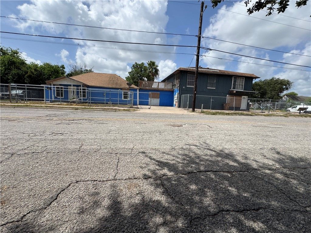 2509 Ruth St, Corpus Christi, TX 78405 — exterior