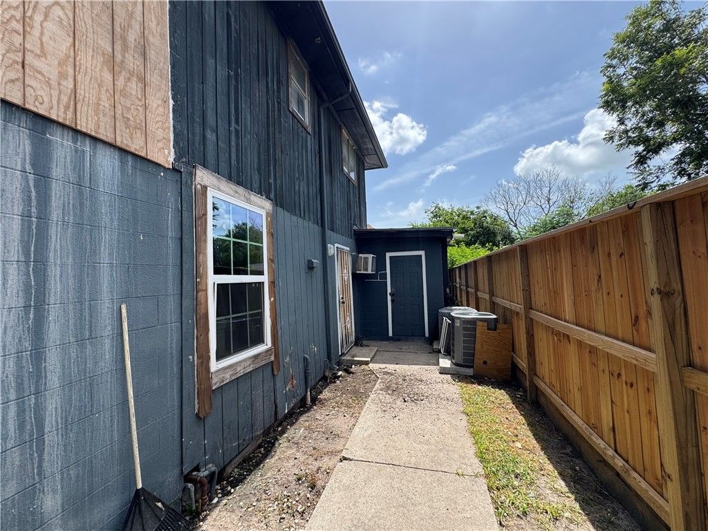 2509 Ruth St, Corpus Christi, TX 78405 — photo 3