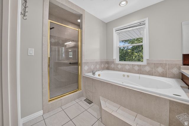 5473 S WALDEN WOOD CIR, Murray, UT 84123