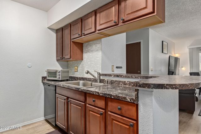 4554 E Paradise Village Parkway N 239, Phoenix, AZ 85032