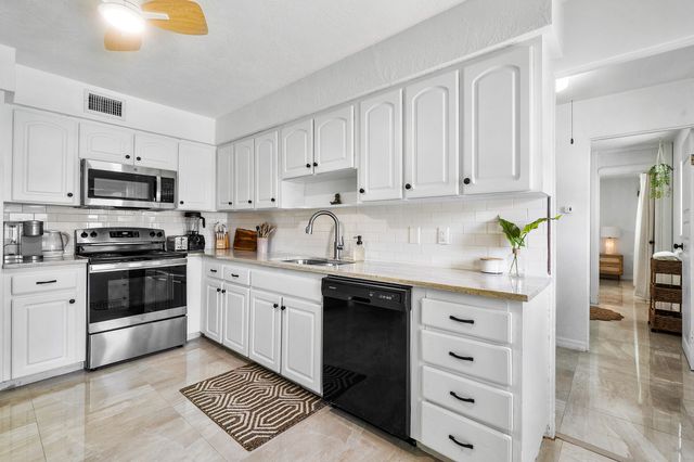 4300 Brooks Avenue, West Palm Beach, FL 33407