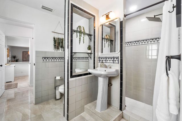 4300 Brooks Avenue, West Palm Beach, FL 33407