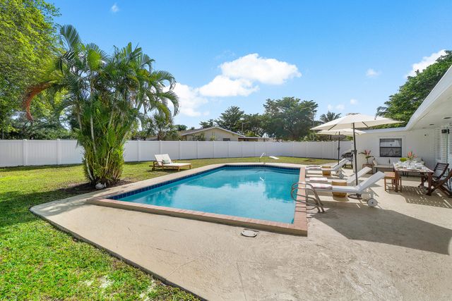 4300 Brooks Avenue, West Palm Beach, FL 33407