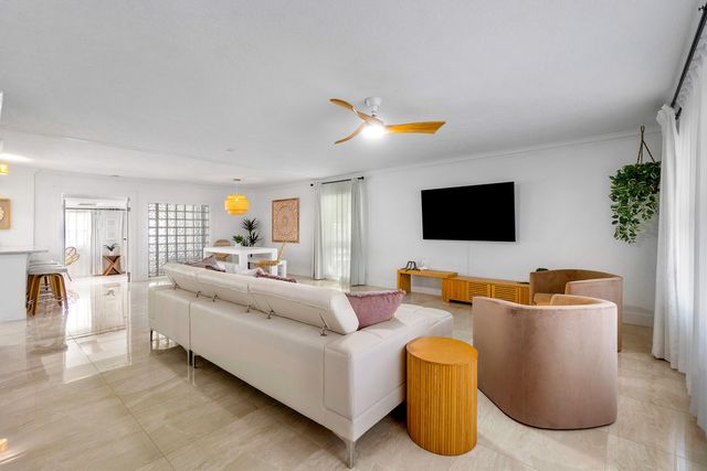 4300 Brooks Avenue, West Palm Beach, FL 33407