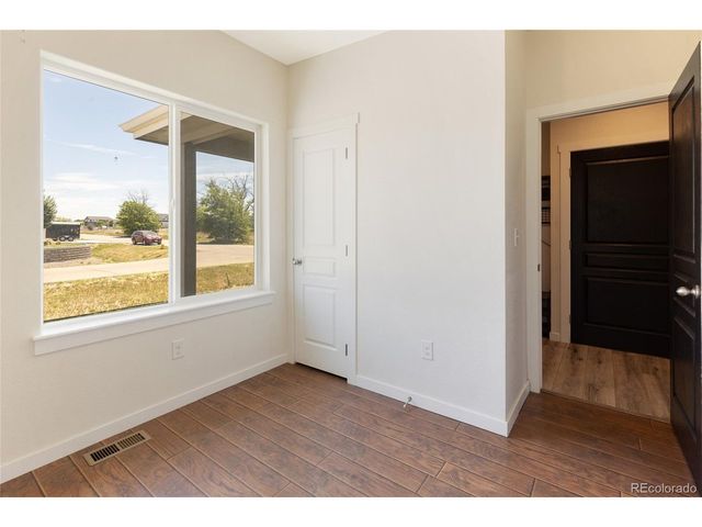 135 Foxtail Dr, Hudson, CO 80642