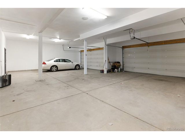135 Foxtail Dr, Hudson, CO 80642