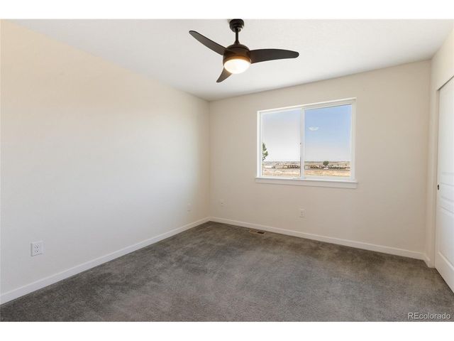 135 Foxtail Dr, Hudson, CO 80642