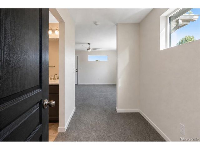 135 Foxtail Dr, Hudson, CO 80642