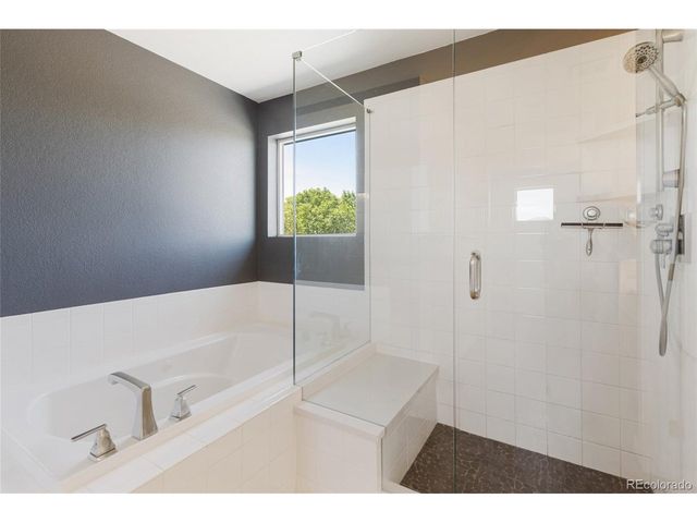 135 Foxtail Dr, Hudson, CO 80642