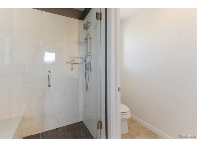 135 Foxtail Dr, Hudson, CO 80642