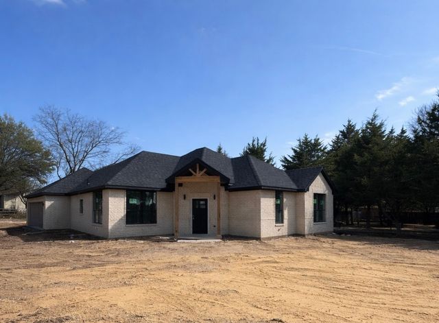 2212 Lakeshore Lane, Glenn Heights, TX 75154