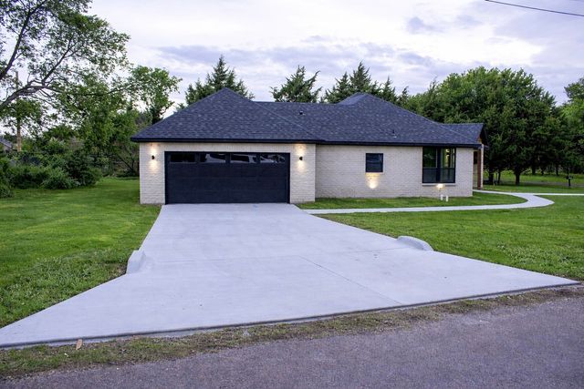 2212 Lakeshore Lane, Glenn Heights, TX 75154