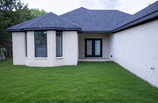 2212 Lakeshore Lane, Glenn Heights, TX 75154