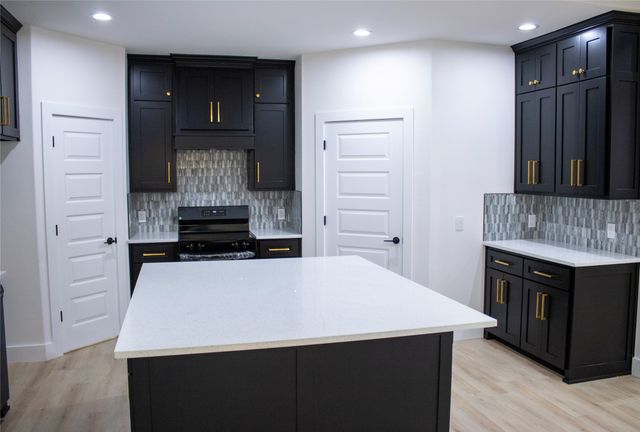 2212 Lakeshore Lane, Glenn Heights, TX 75154