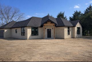 2212 Lakeshore Lane, Glenn Heights, TX 75154