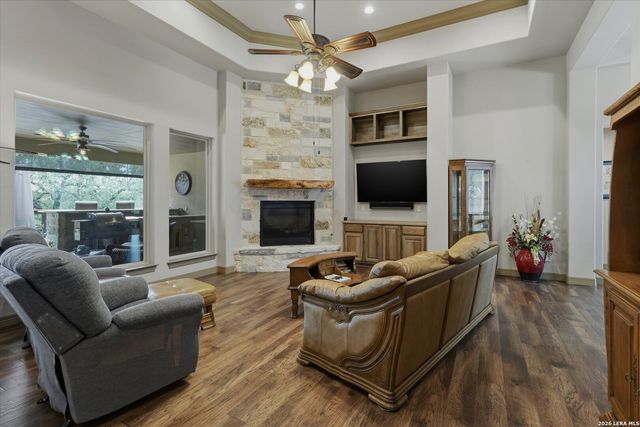 1466 Crossbow, Canyon Lake, TX 78133
