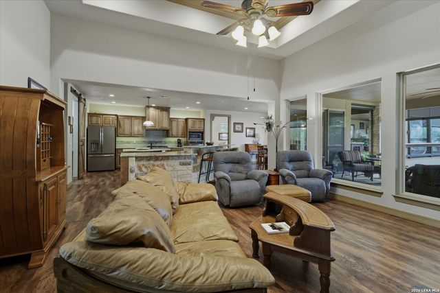 1466 Crossbow, Canyon Lake, TX 78133