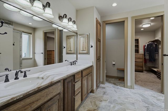 1466 Crossbow, Canyon Lake, TX 78133