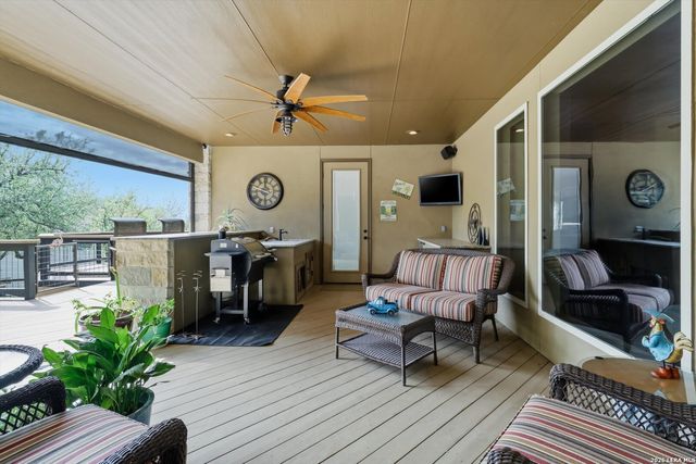 1466 Crossbow, Canyon Lake, TX 78133