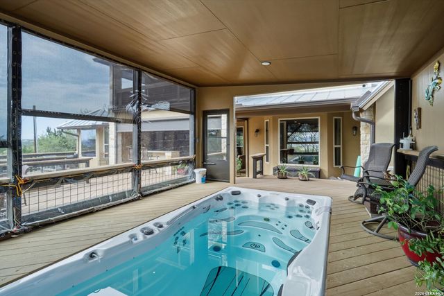 1466 Crossbow, Canyon Lake, TX 78133
