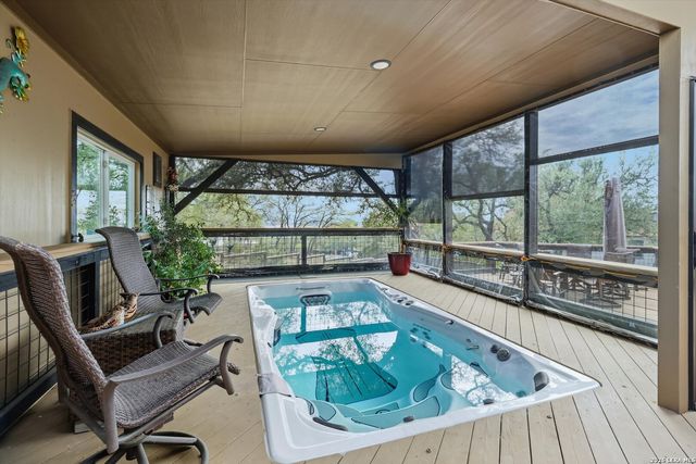 1466 Crossbow, Canyon Lake, TX 78133