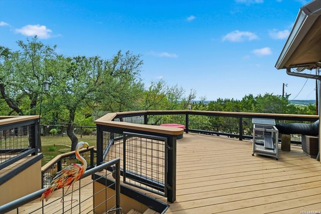 1466 Crossbow, Canyon Lake, TX 78133