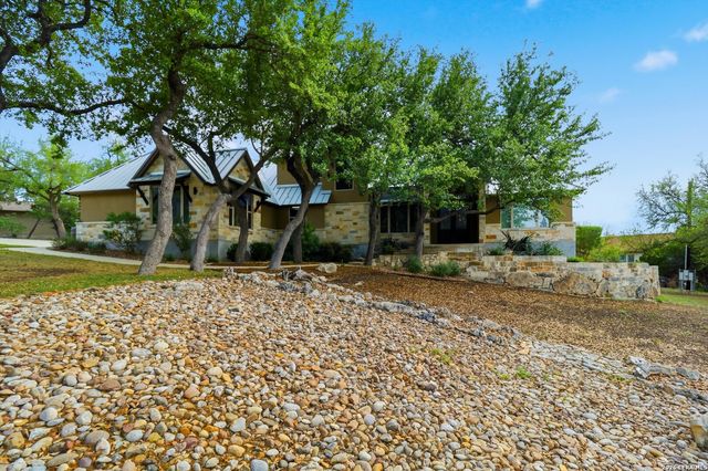 1466 Crossbow, Canyon Lake, TX 78133