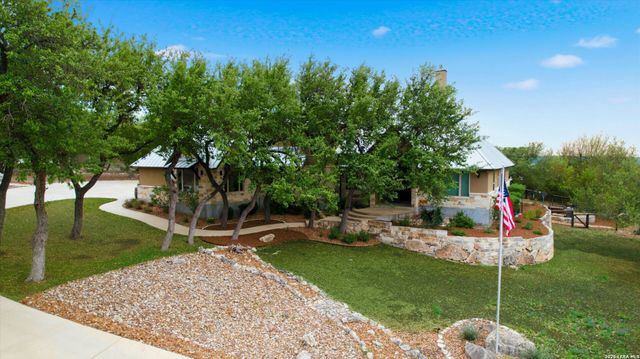 1466 Crossbow, Canyon Lake, TX 78133