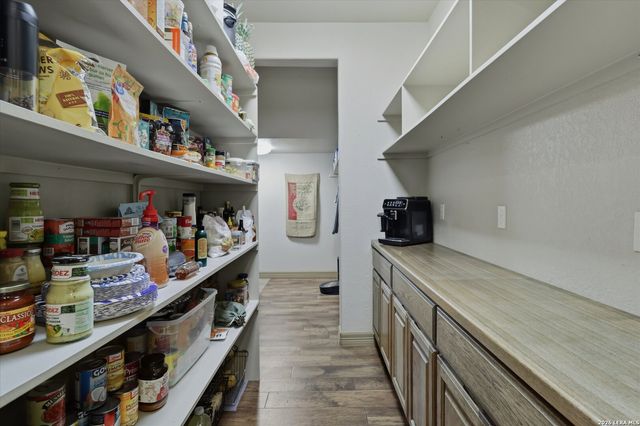 1466 Crossbow, Canyon Lake, TX 78133