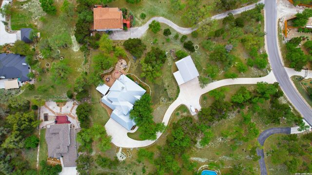 1466 Crossbow, Canyon Lake, TX 78133