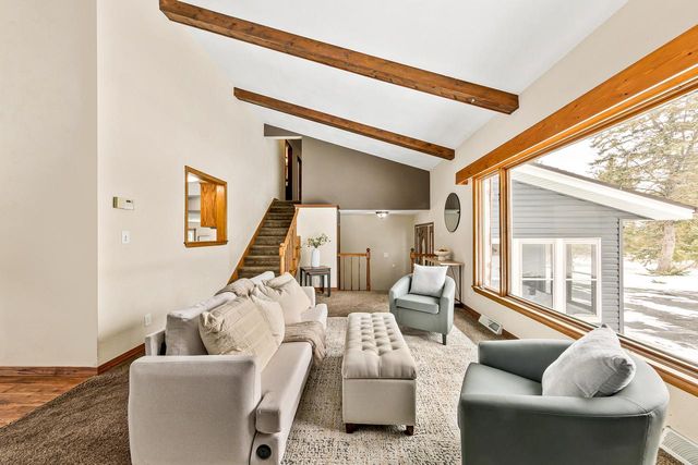 N41W33425 Nashotah ROAD, Nashotah, WI 53058