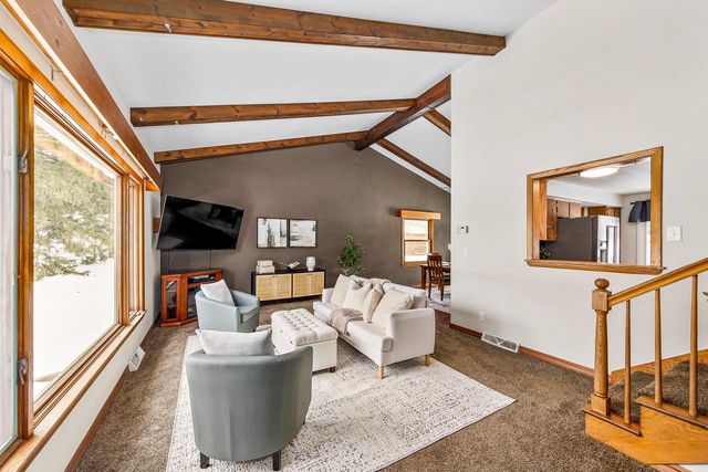 N41W33425 Nashotah ROAD, Nashotah, WI 53058