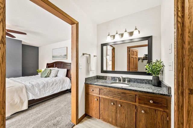 N41W33425 Nashotah ROAD, Nashotah, WI 53058