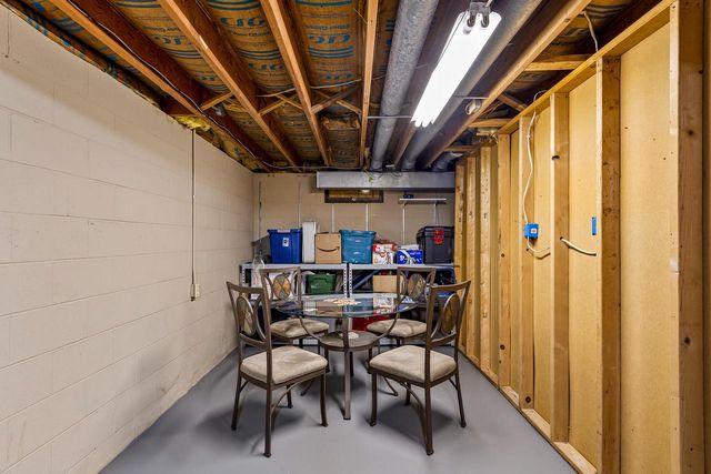 N41W33425 Nashotah ROAD, Nashotah, WI 53058