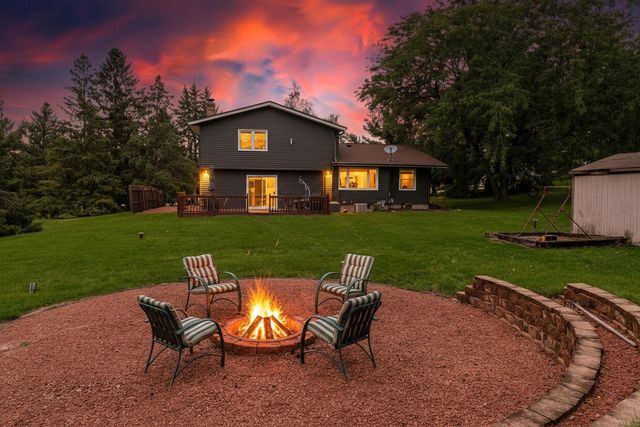 N41W33425 Nashotah ROAD, Nashotah, WI 53058