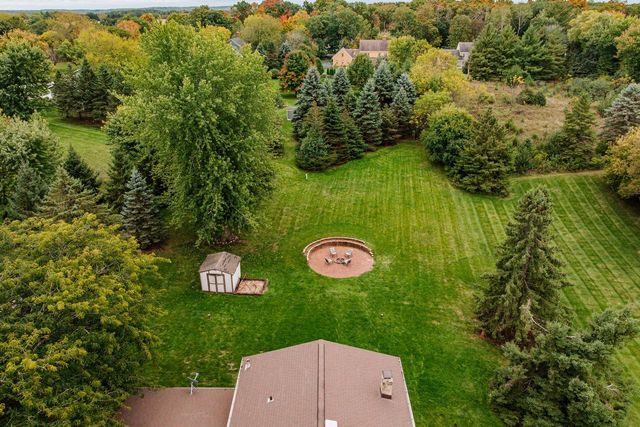 N41W33425 Nashotah ROAD, Nashotah, WI 53058