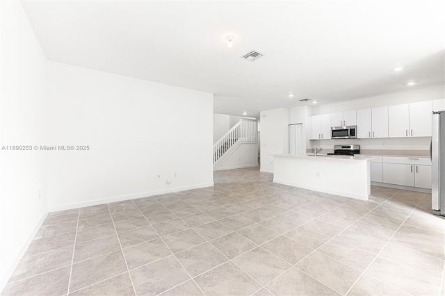 2232 SE 30th St 1, Homestead, FL 33035