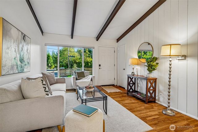 1208 NE Northgate Way, Seattle, WA 98125