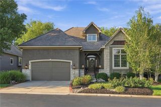 5404 W 124th Terrace, Leawood, KS 66209